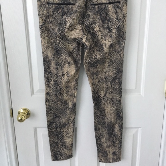 Zara Snakeskin Python Print Jeans / Size 6 - Picture 5 of 8